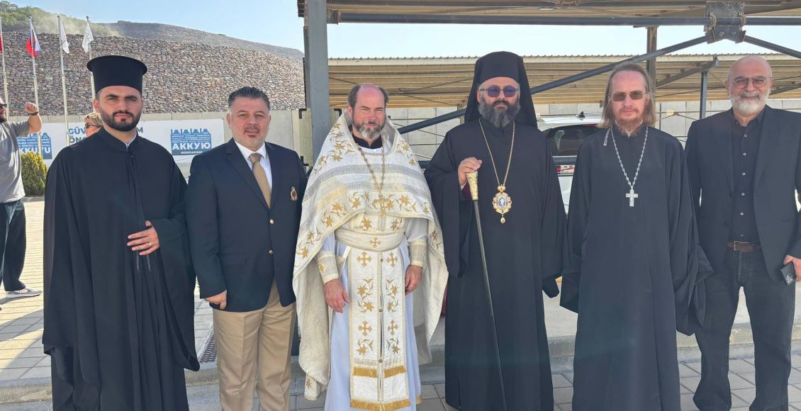 Ο-Επίσκοπος-Παύλος-επισκέπτεται-τον-σταθμό-παραγωγής-ενέργειας-στη-Μυρσίνη