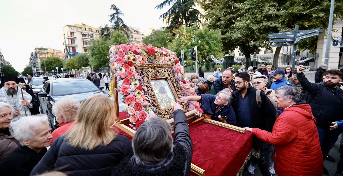 Η-Ιερά-Εικόνα-της-Παναγίας-Χοζοβιώτισσας-στη-Θεσσαλονίκη-για-την-εορτή-του-Αγίου-Δημητρίου-(ΦΩΤΟ)