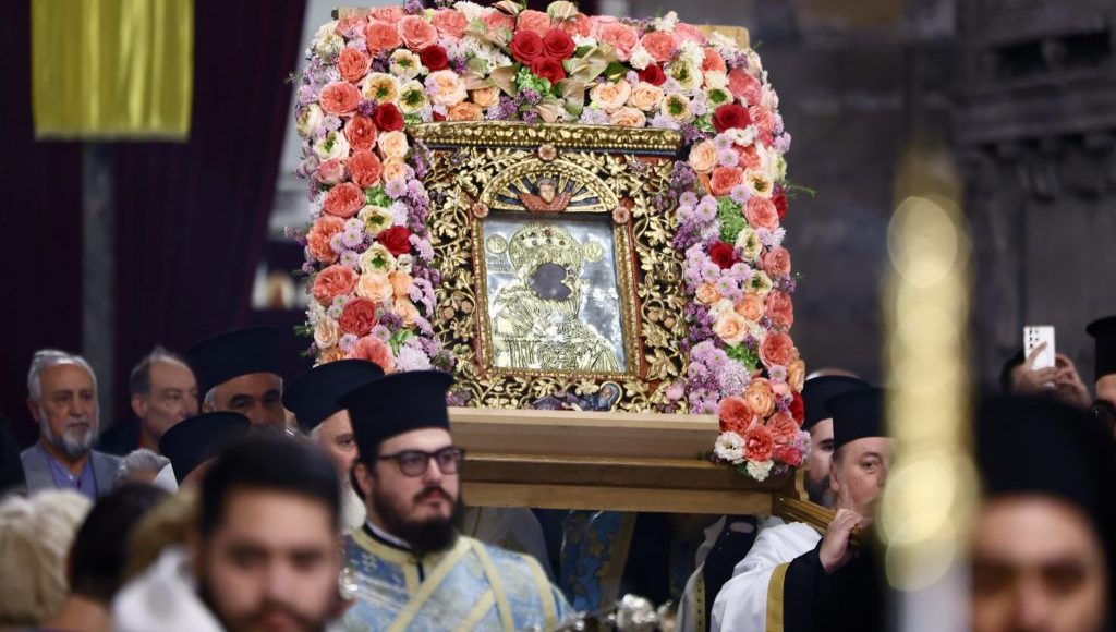 Η-Θεσσαλονίκη-συνεορτάζει-με-την-Παναγία-Χοζοβιώτισσα-τον-Πολιούχο-της-και-καθίσταται-πνευματικό-κέντρο-για-τα-Βαλκάνια