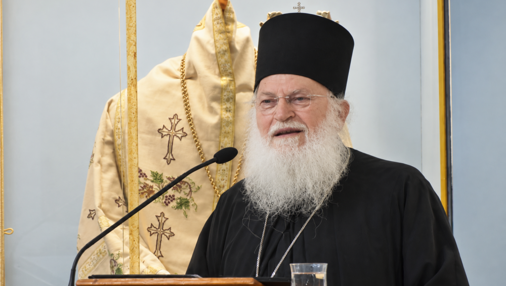 Ο-Γέροντας-Εφραίμ-Βατοπαιδινός-για-τον-μακαριστό-Αρχιεπίσκοπο-Αλβανίας-Αναστάσιο