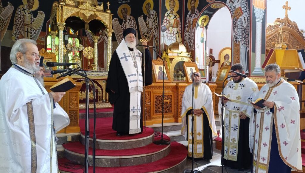 Ο-Μητροπολίτης-Αρκαλοχωρίου-τέλεσε-την-Εξόδιο-Ακολουθία-του-μακαριστού-Ευτύχιου-Κλίνη