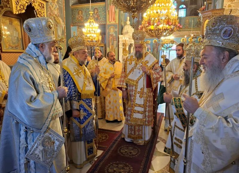 Αρχιερατικό-συλλείτουργο-στον-Ιερό-Ναό-Κοιμήσεως-Θεοτόκου-Βασιλικού-Χαλκίδος