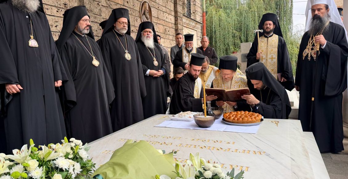 Ο-Οικουμενικός-Πατριάρχης-τέλεσε-Τρισάγιο-στον-τάφο-του-μακαριστού-Πατριάρχη-Βουλγαρίας-Νεοφύτου
