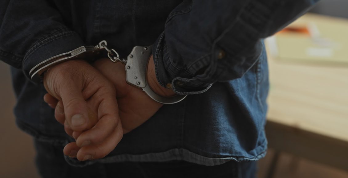 Αναστάτωση-στο-Περιστέρι-από-νεαρό-που-είχε-κρύψει-όπλο-στο-εσώρουχό-του-–-Μετά-από-καταδίωξη-συνελήφθη