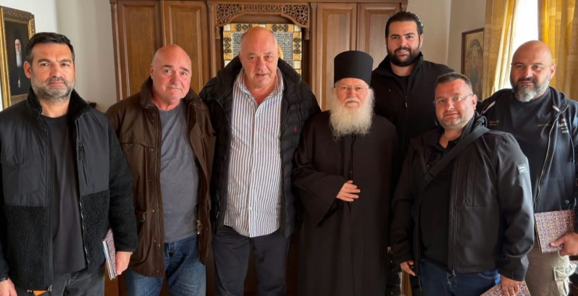 Ο-Δήμαρχος-Βόλου-Αχιλλέας-Μπέος-στην-ΙΜΜ.-Βατοπαιδίου