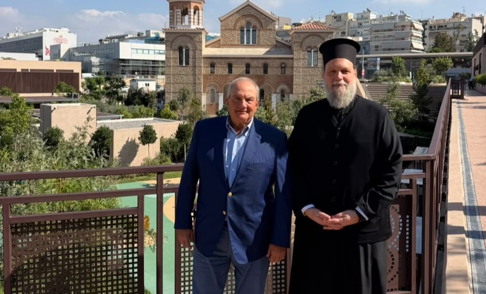 Ο-πρώην-Πρωθυπουργός-Κώστας-Καραμανλής-στο-«Ιωνικό-Κέντρο»-της-ΙΜ.-Νέας-Ιωνίας