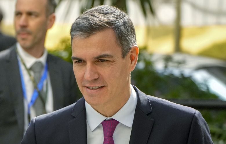 Η-Μαδρίτη-καταγγέλλει-«ξένη-ανάμιξη»,-μετά-τις-φραστικές-επιθέσεις-του-Χαβιέρ-Μιλέι-κατά-του-Πέδρο-Σάντσεθ