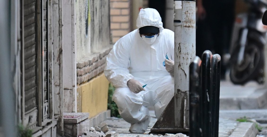 Έκρηξη-στον-Κολωνό:-Ο-έμπειρος-κατασκευαστής-βομβών,-τα-ναρκωτικά-και-η-έρευνα-του-ελληνικού-fbi