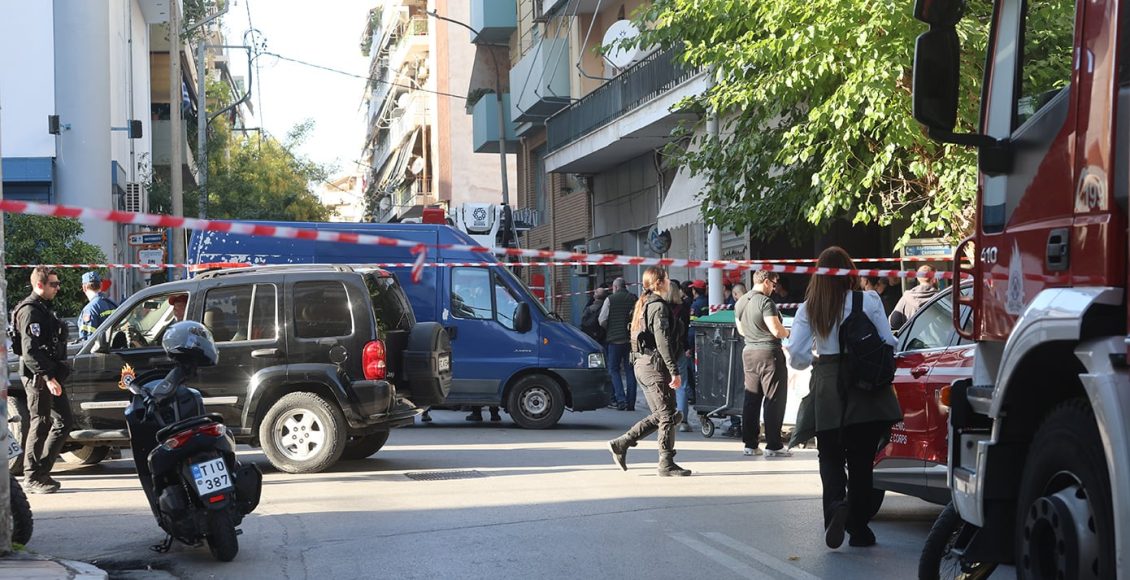 Βίντεο-ντοκουμέντο-από-την-στιγμή-της-έκρηξης-στον-Κολωνό-–-Οι-αρχές-αναζητούν-τα-πρόσωπα-που-άφησαν-το-σακίδιο-με-τον-εκρηκτικό-μηχανισμό