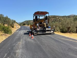 Ολοκληρώνονται-οι-εργασίες-συντήρησης-και-αποκατάστασης-του-οδοστρώματος-στην-Επαρχιακή-Οδό-Λυγουριού-–-Δήμαινα-από-την-Περιφέρεια-Πελοποννήσου