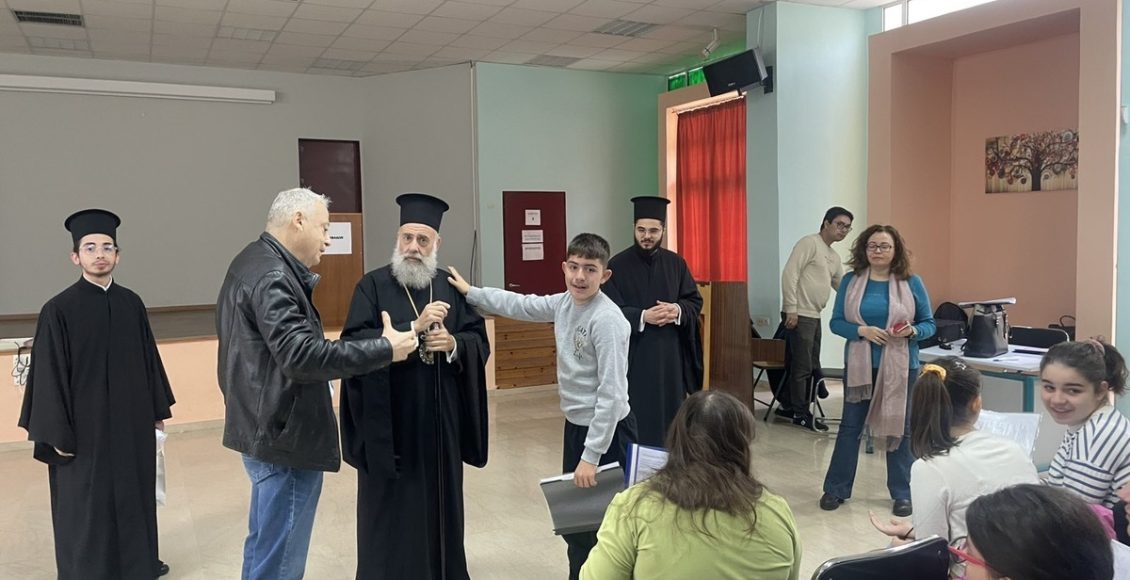 Επίσκεψη-του-Μητροπολίτου-Θεσσαλιώτιδος-στο-Ενιαίο-Ειδικό-Επαγγελματικό-Γυμνάσιο-–-Λύκειο-Σοφάδων