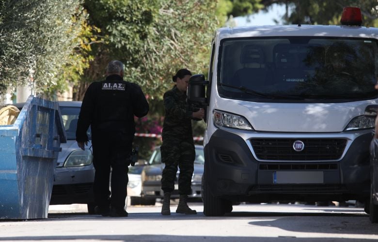 Κινητοποίηση-της-Αστυνομίας-στην-Θεσσαλονίκη-για…-άδεια-βαλίτσα