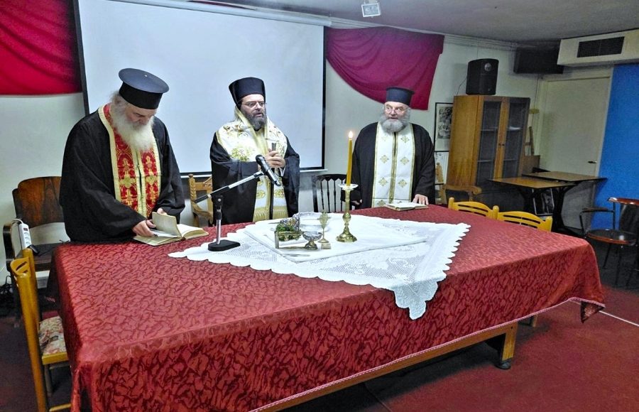 Αγιασμός-για-την-έναρξη-των-Συνάξεων-της-Σχολής-Γονέων-της-ΙΜ.-Μαρωνείας