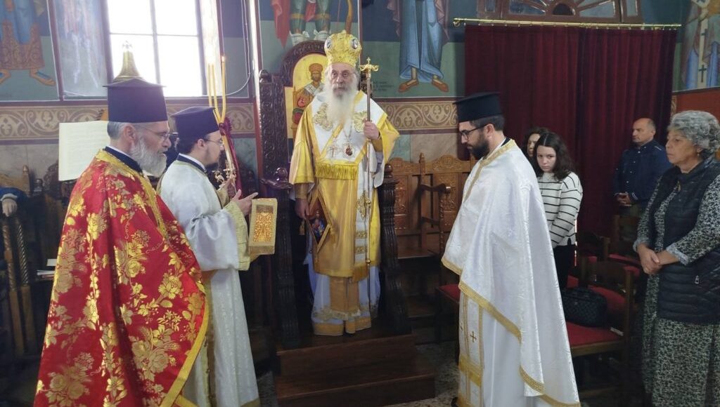 Ιερατική-σύναξη,-Αρχιερατικό-Ευχέλαιο-και-τοποθέτηση-νέου-εφημερίου-στη-Μελιγού-Κυνουρίας