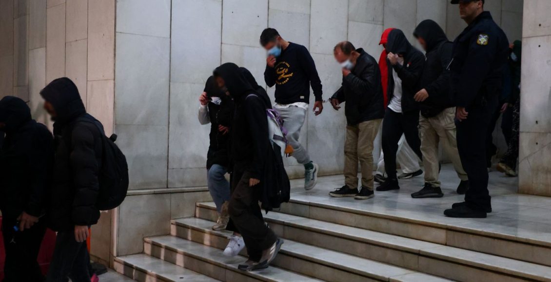 ΕΛΑΣ.-για-«Χωριάτικο»:-Δεκάδες-ακόμα-κατηγορούμενοι-–-Συνδέσαμε-τους-«αχυρανθρώπους»-και-τις-εταιρείες-με-έναν-κοινό-παρονομαστή