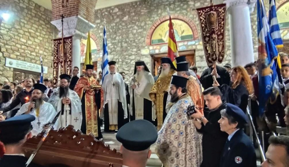 Ηθική-ανάταση-για-την-λιτανεία-του-Αγίου-Δημητρίου-Πειραιώς-–-Ταμπουρίων