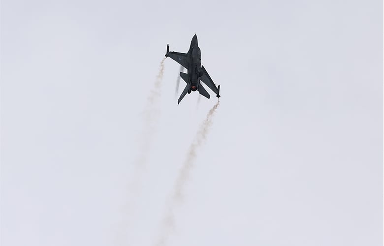 Με-την-επίδειξη-του-f-16-της-ομάδας-«Ζευς»-ολοκληρώθηκε-η-εντυπωσιακή-παρέλαση-της-28ης-Οκτωβρίου-στην-Θεσσαλονίκη