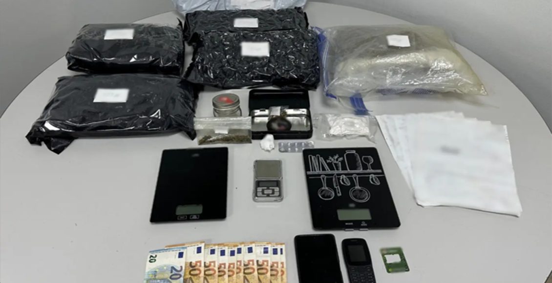 Συνελήφθη-38χρονος-στη-Θεσσαλονίκη:-Παρέλαβε-δέμα-από-τις-ΗΠΑ-που-περιείχε-πάνω-από-2-κιλά-κάνναβης