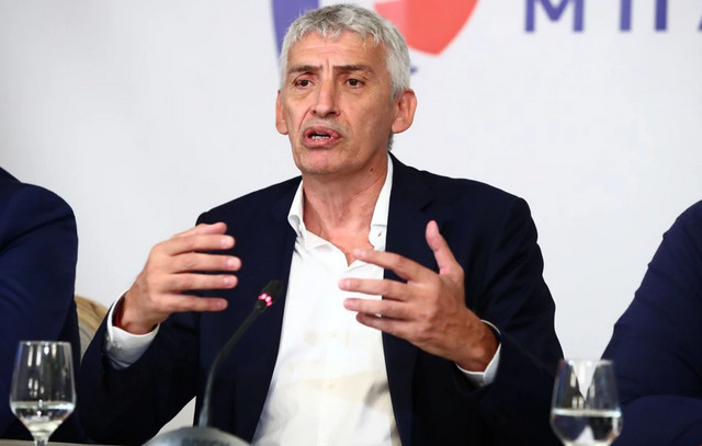Φασούλας:-«Λένε-στους-διαιτητές-ότι-ο-Λιόλιος-θα-είναι-έξω-σε-10-ημέρες»