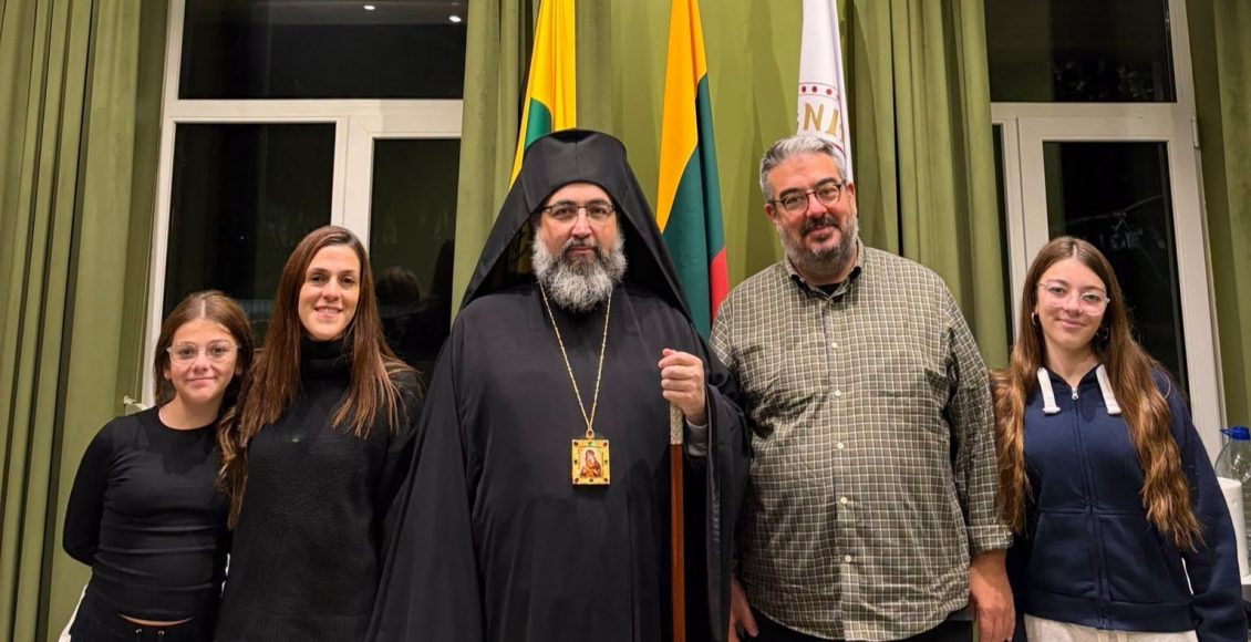 Επίσκεψη-του-Επίτιμου-Προξένου-της-Λιθουανίας-στη-Θεσσαλονίκη-στο-Κέντρο-της-Εξαρχίας