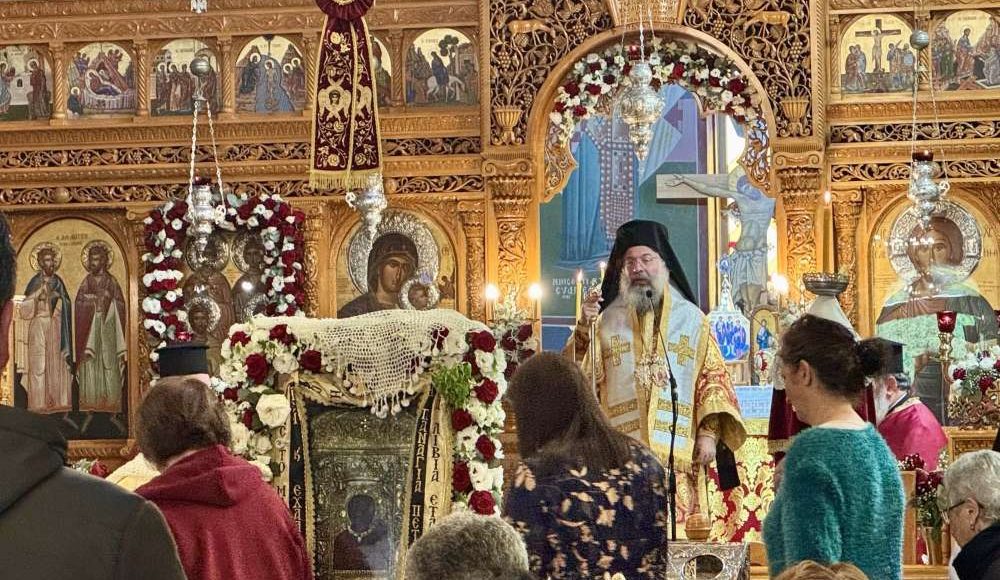 Με-συγκίνηση-η-αναχώρηση-της-Ιεράς-και-Θαυματουργού-Εικόνας-της-Παναγίας-Σουμελά-από-το-Ρέθυμνο