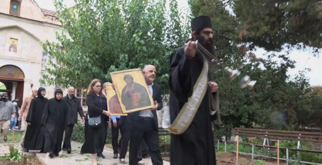 Επαναπατρισμός-δύο-αγνοούμενων-Ιερών-Εικόνων-του-14ου-αιώνα-από-τα-Κατεχόμενα-στη-Μητρόπολη-Μόρφου
